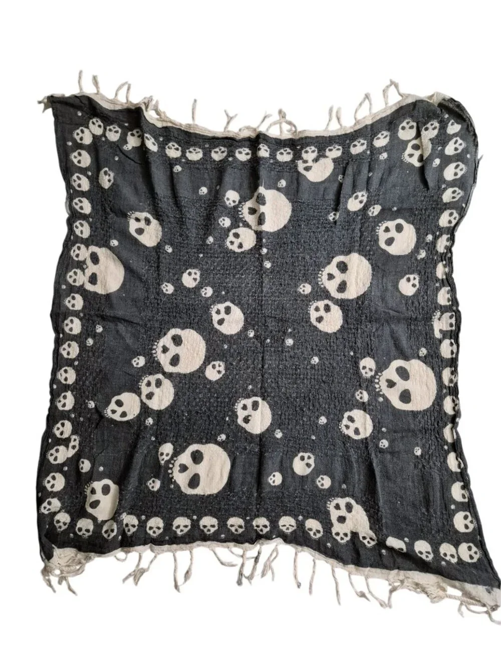 Zara skull please